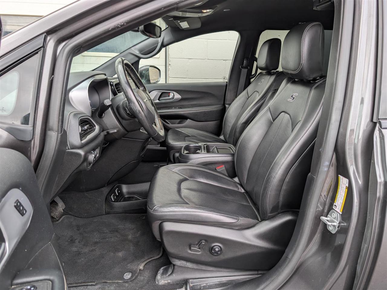 2021 Chrysler Pacifica TOURING-L AWD - DVD - NAVI - TECH FEATS Photo