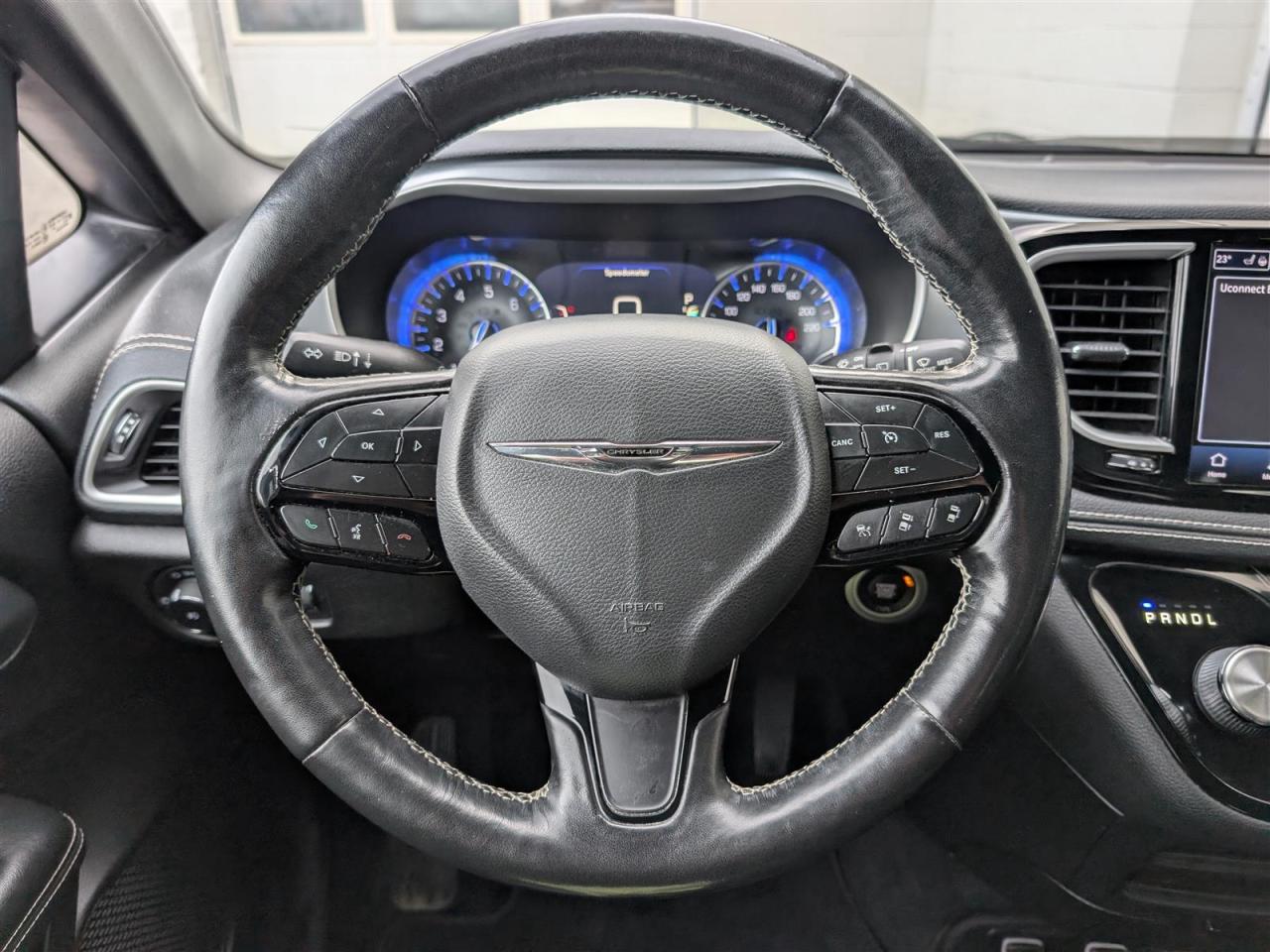 2021 Chrysler Pacifica TOURING-L AWD - DVD - NAVI - TECH FEATS Photo