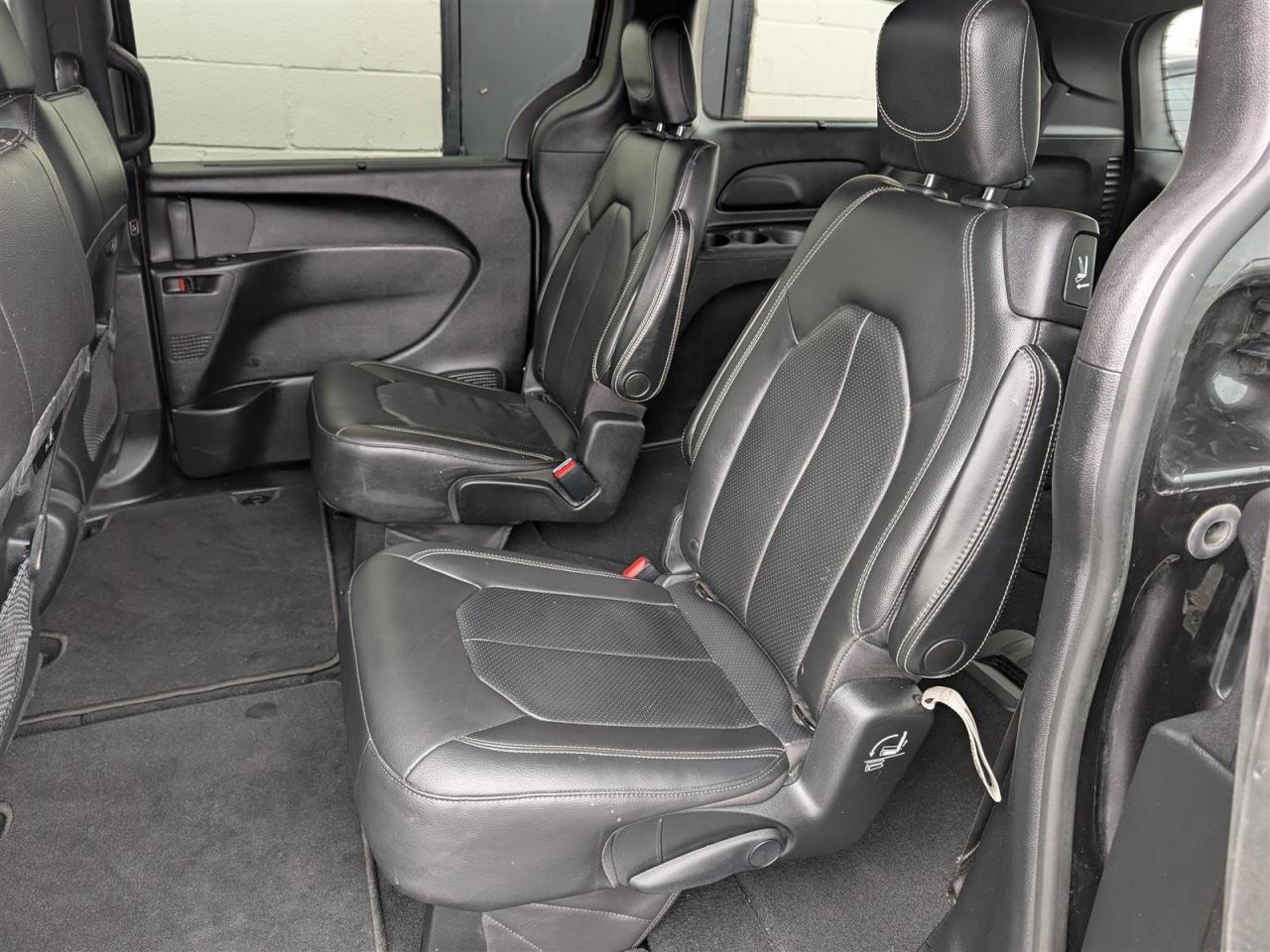 2021 Chrysler Pacifica TOURING-L AWD - DVD - NAVI - TECH FEATS Photo