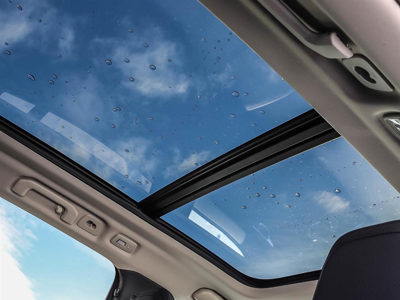 2025 Volvo V60 Plus Photo