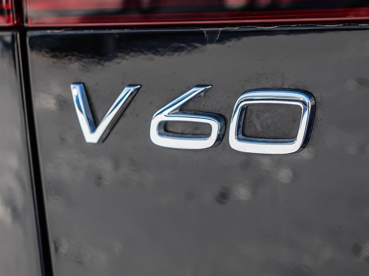 2025 Volvo V60 Plus Photo