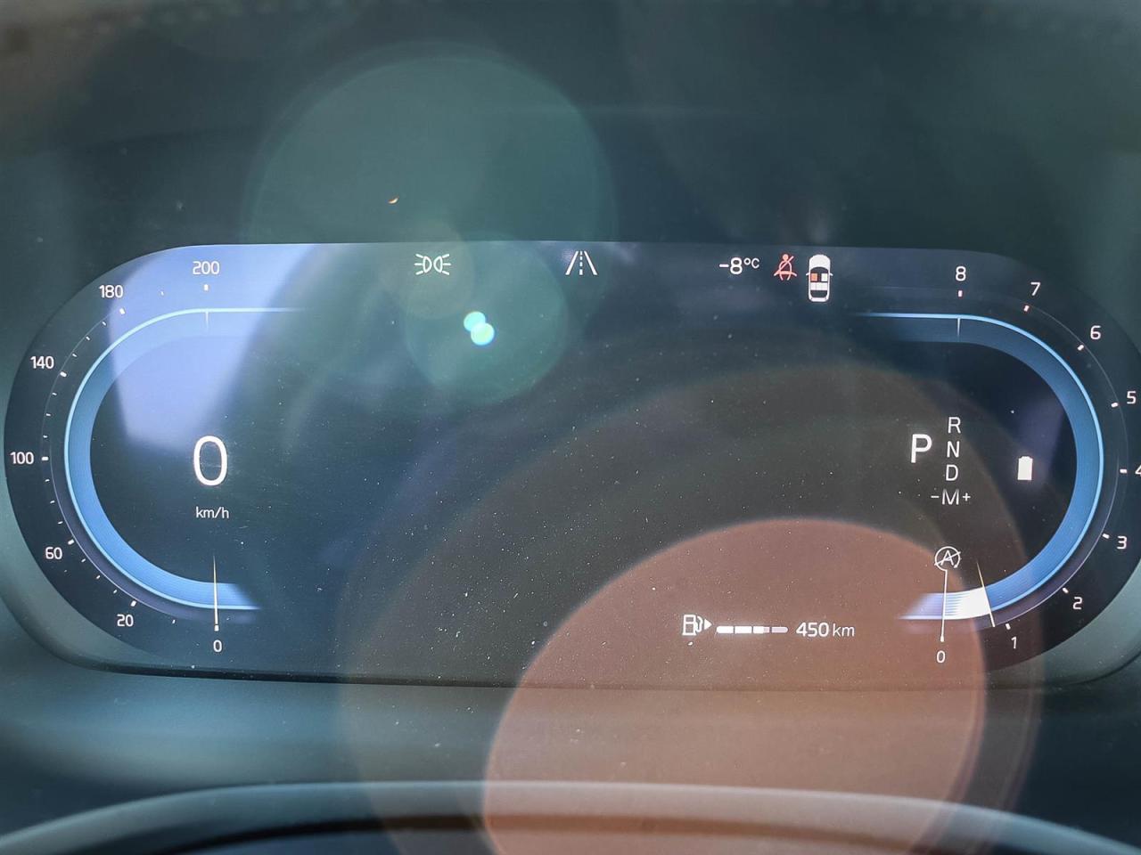 2025 Volvo V60 Plus Photo