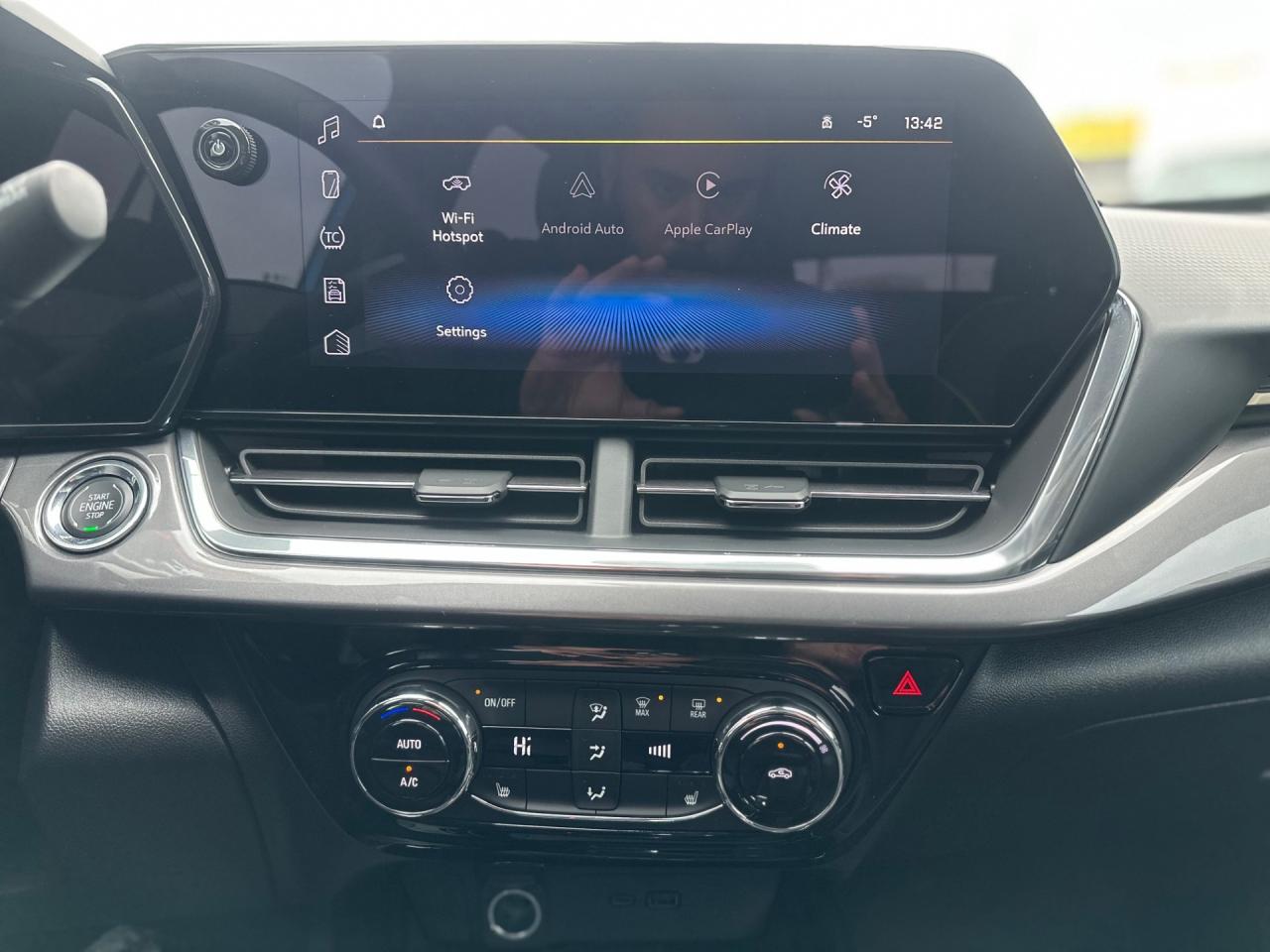 2025 Chevrolet Trax ACTIV Photo