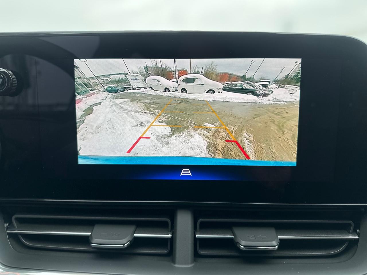 2025 Chevrolet Trax ACTIV Photo