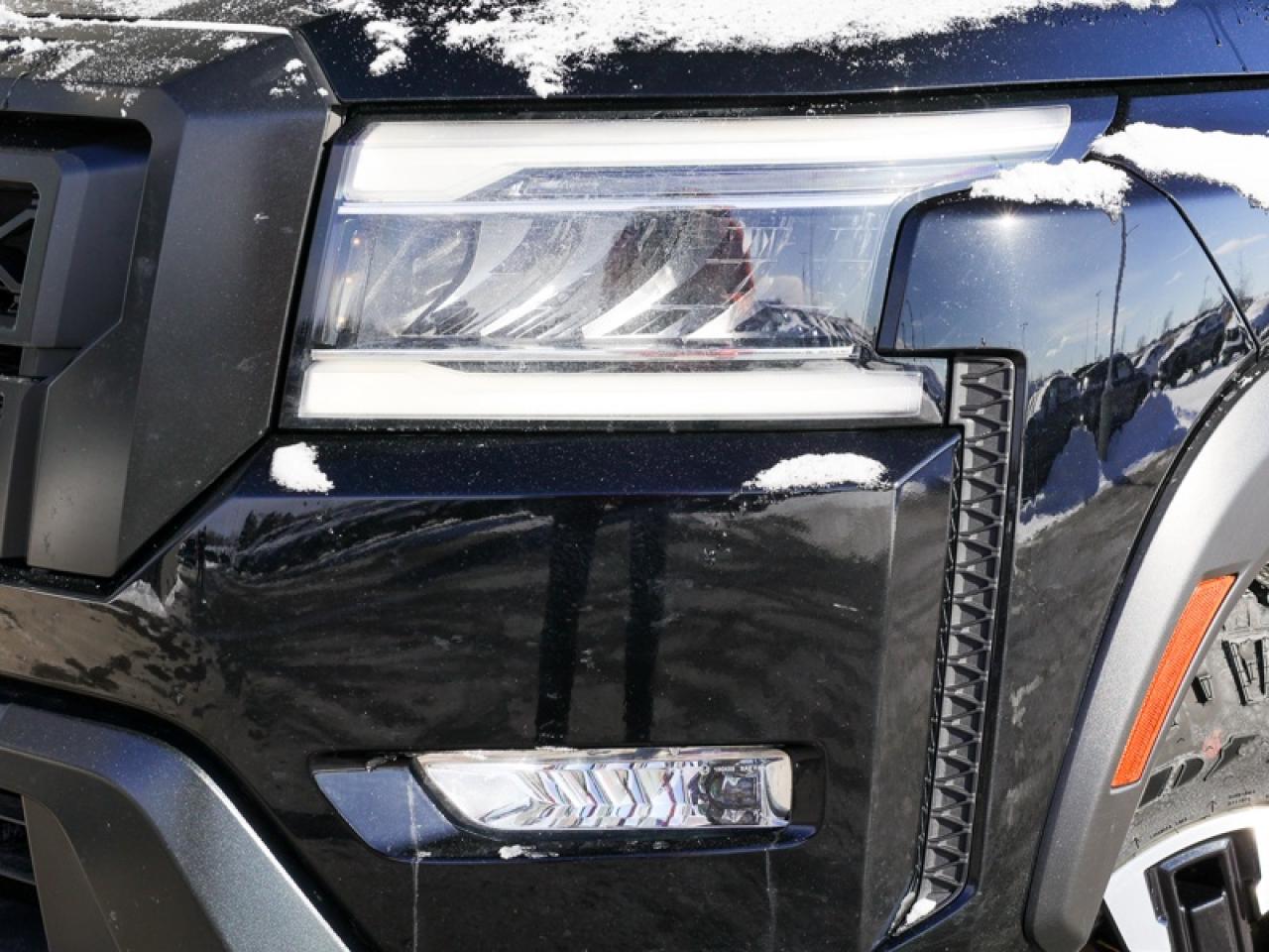 2023 Nissan Frontier Crew Cab PRO-4X  -  Navigation - $364 B/W Photo