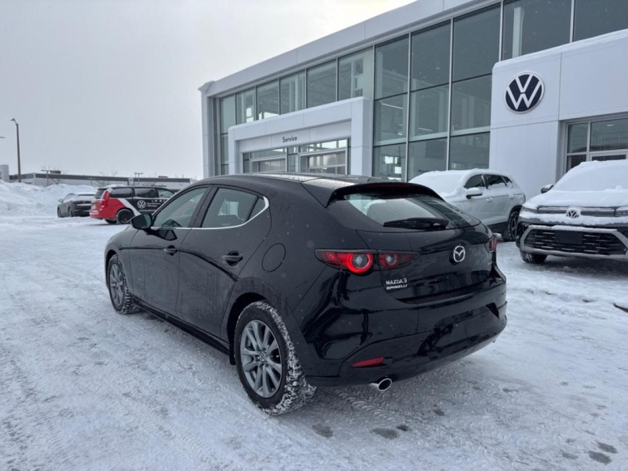 2024 Mazda MAZDA3 GS  - Low Mileage Photo