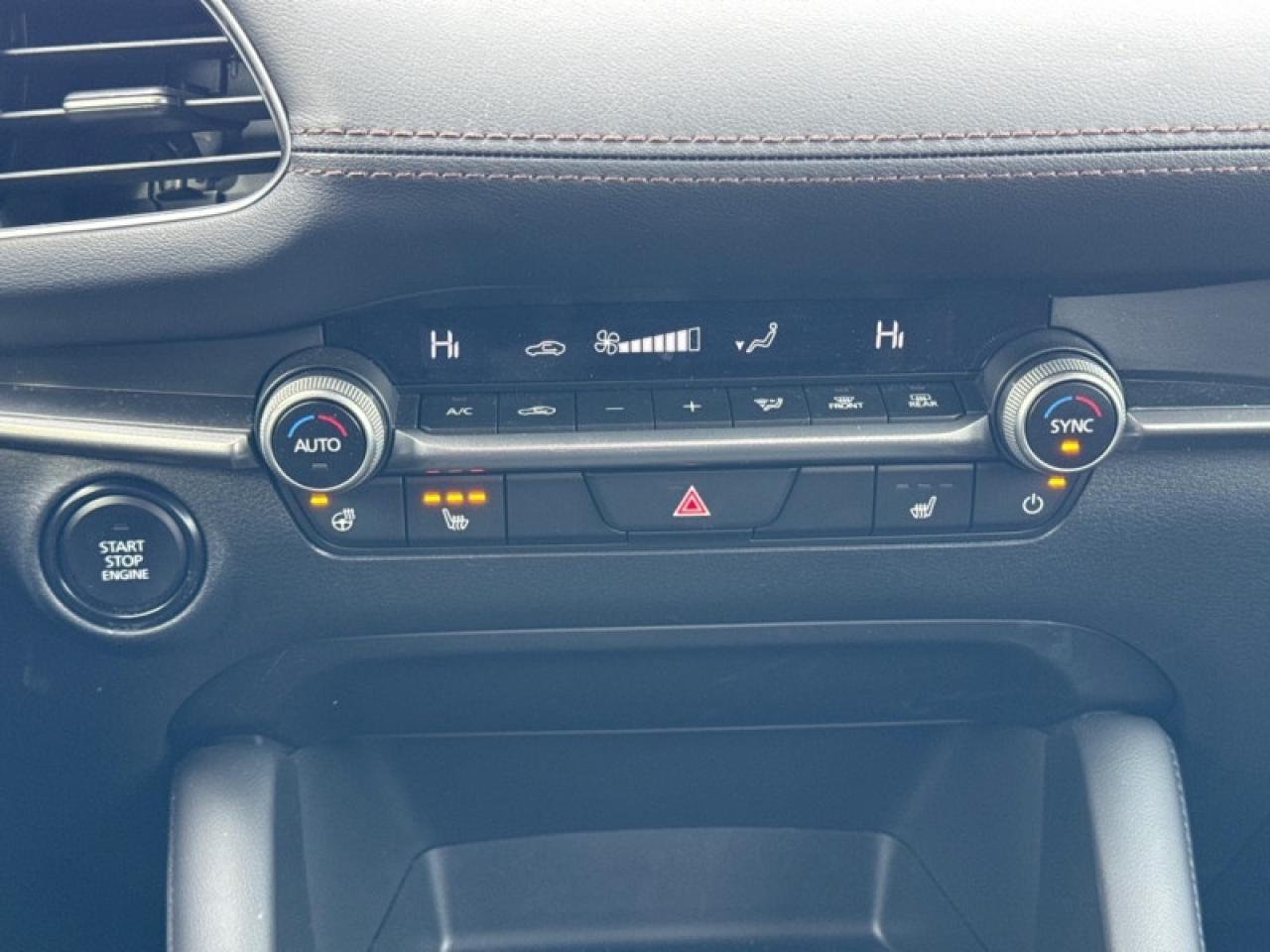 2024 Mazda MAZDA3 GS  - Low Mileage Photo