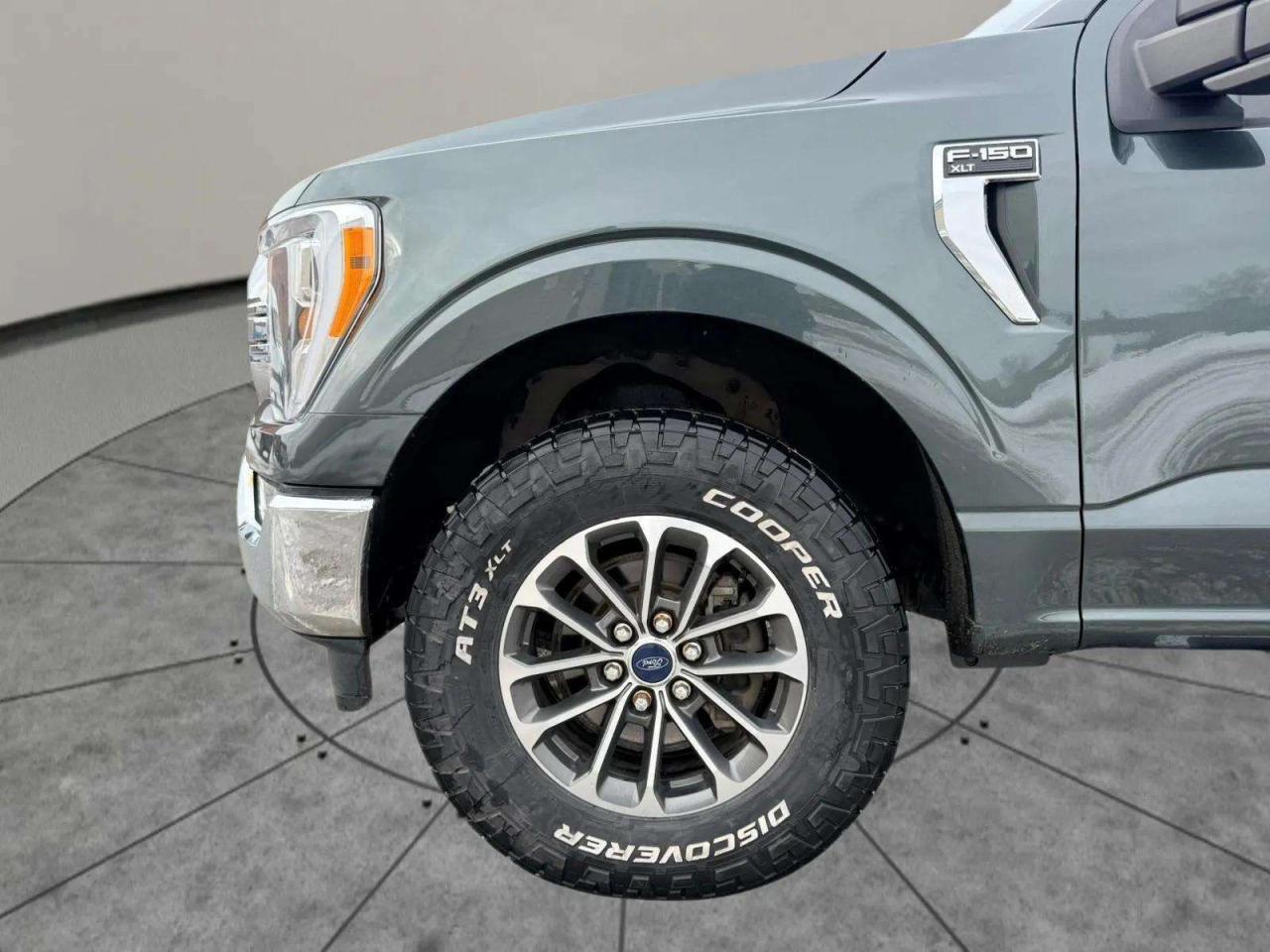 2021 Ford F-150 XLT Photo
