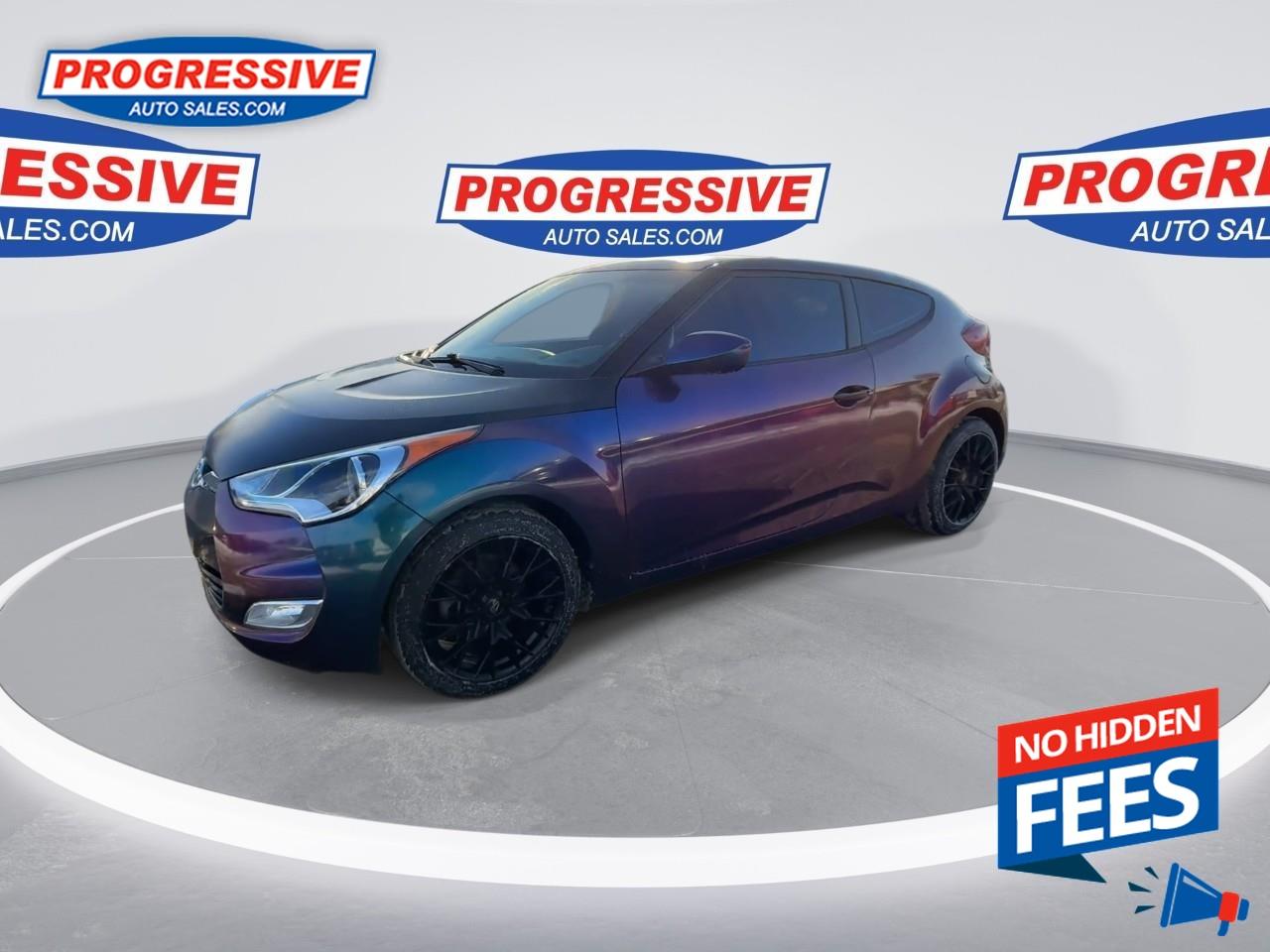 2016 Hyundai Veloster SE Photo4