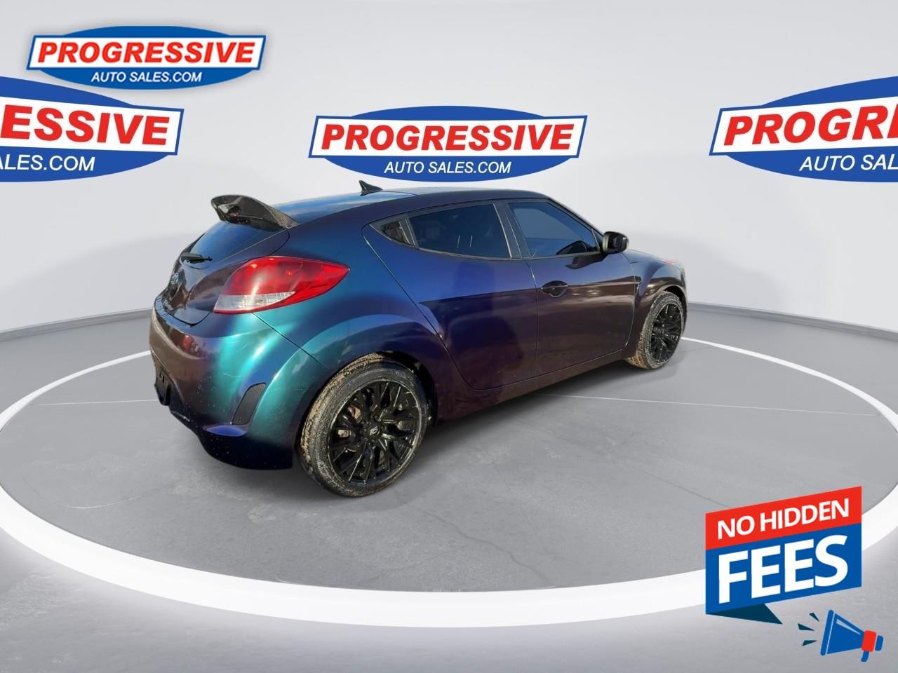 2016 Hyundai Veloster SE Photo