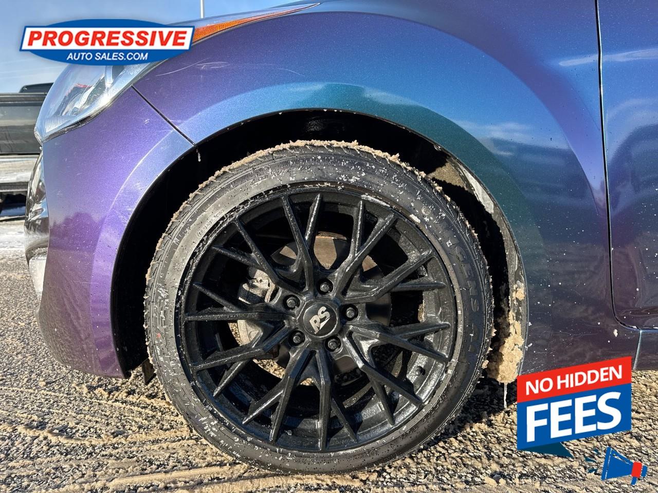 2016 Hyundai Veloster SE Photo