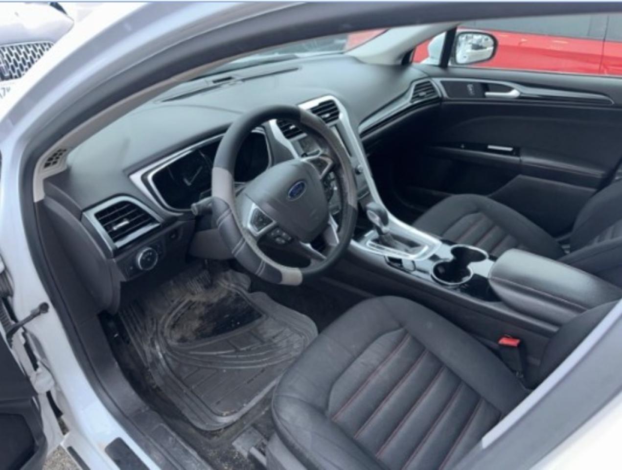 2015 Ford Fusion 201A | INCOMING | PREMIUM FRONT/REAR FLOOR MATS W/TRUNK MAT | SE MYFORD TOUCH TECHNOLOGY PKG | HEATED SEATS | CHARCOAL BLACK ECO CLOTH FRONT BKT STS Photo