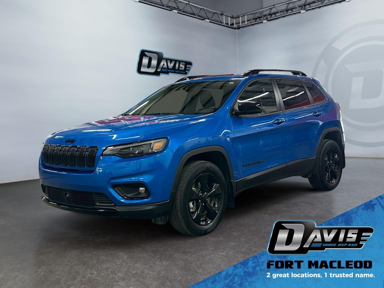 Used 2023 Jeep Cherokee Altitude 4x4 for sale in Fort Macleod, AB