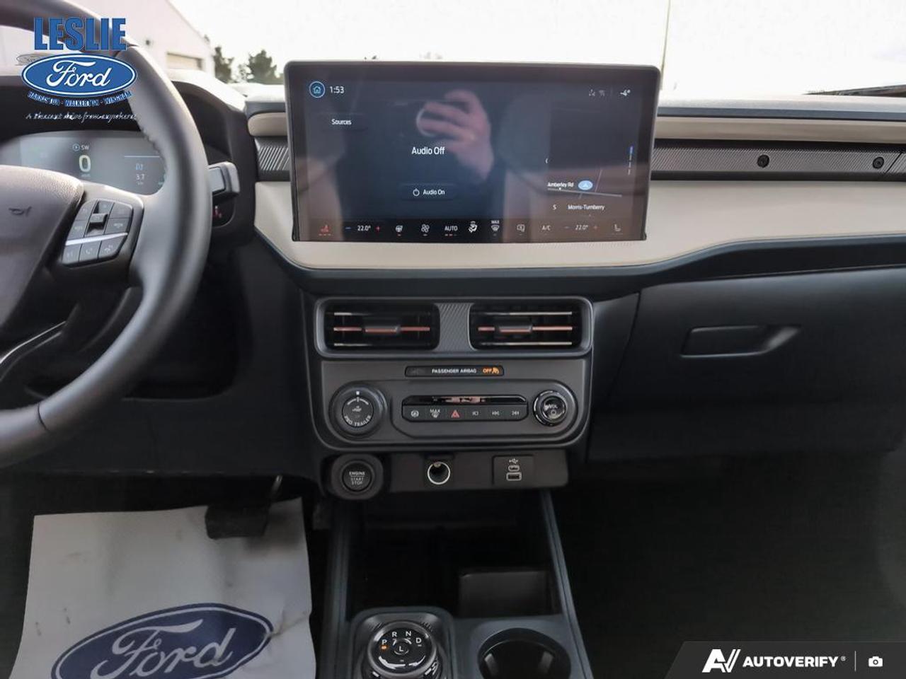 2026 Ford Maverick Lariat SuperCrew Hybrid AWD Photo