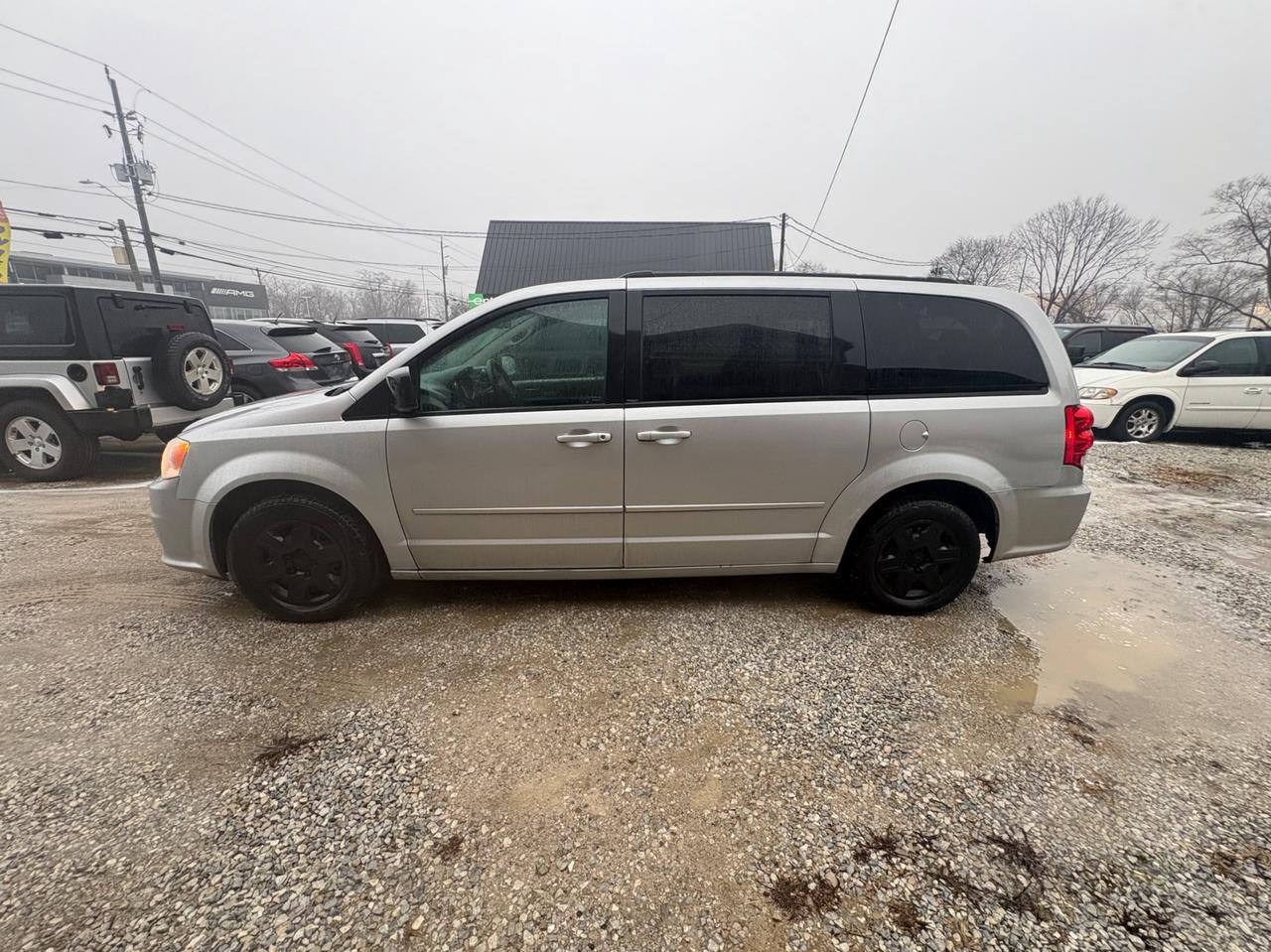 2012 Dodge Grand Caravan SXT – Clean Carfax - Safety Included and 1-Year Warranty Photo2