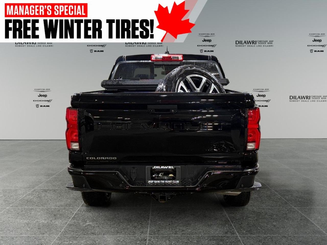 2023 Chevrolet Colorado 4WD Crew Cab Z71 Photo3