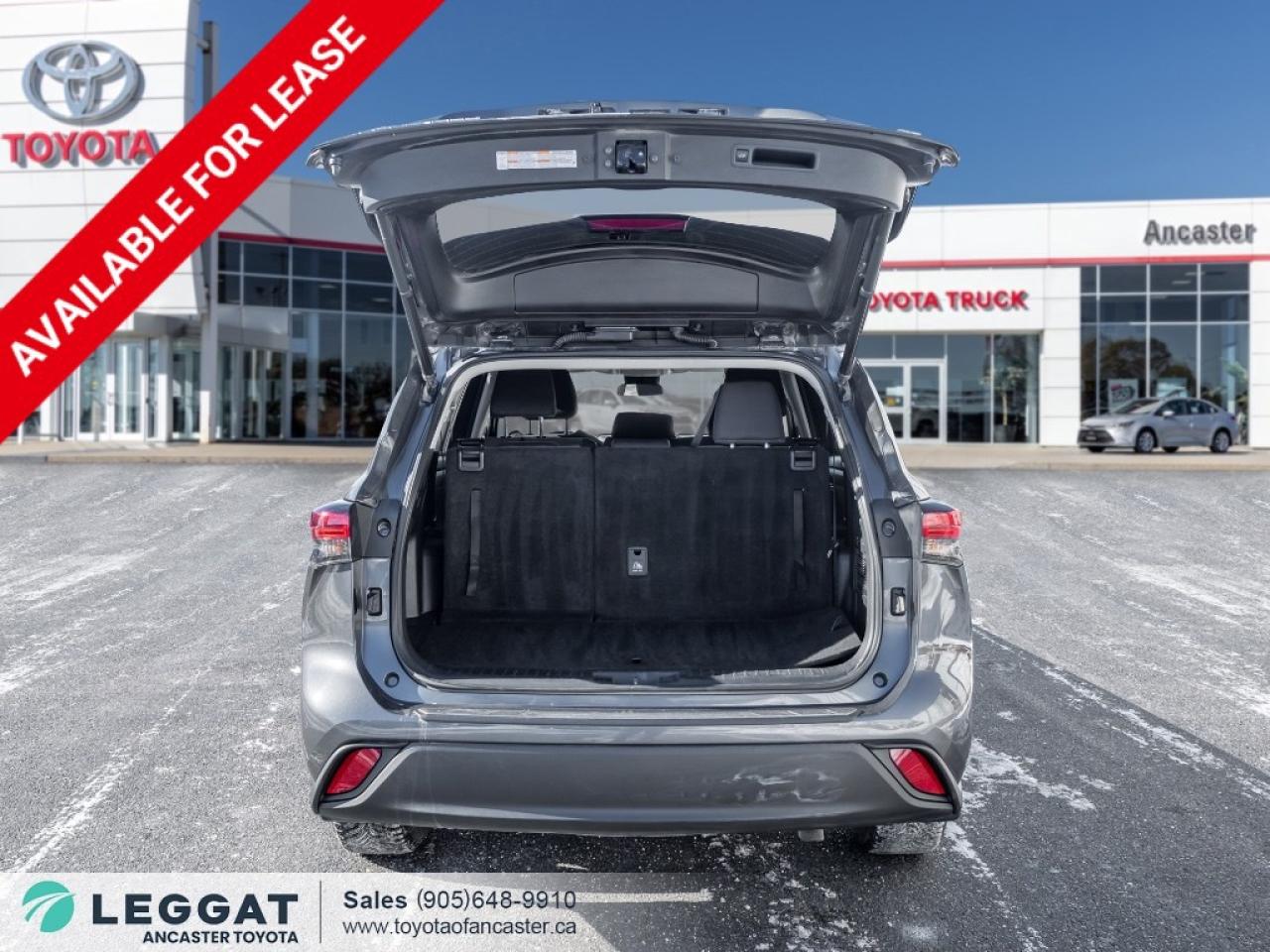 2023 Toyota Highlander HYBRID Hybrid LE AWD Photo