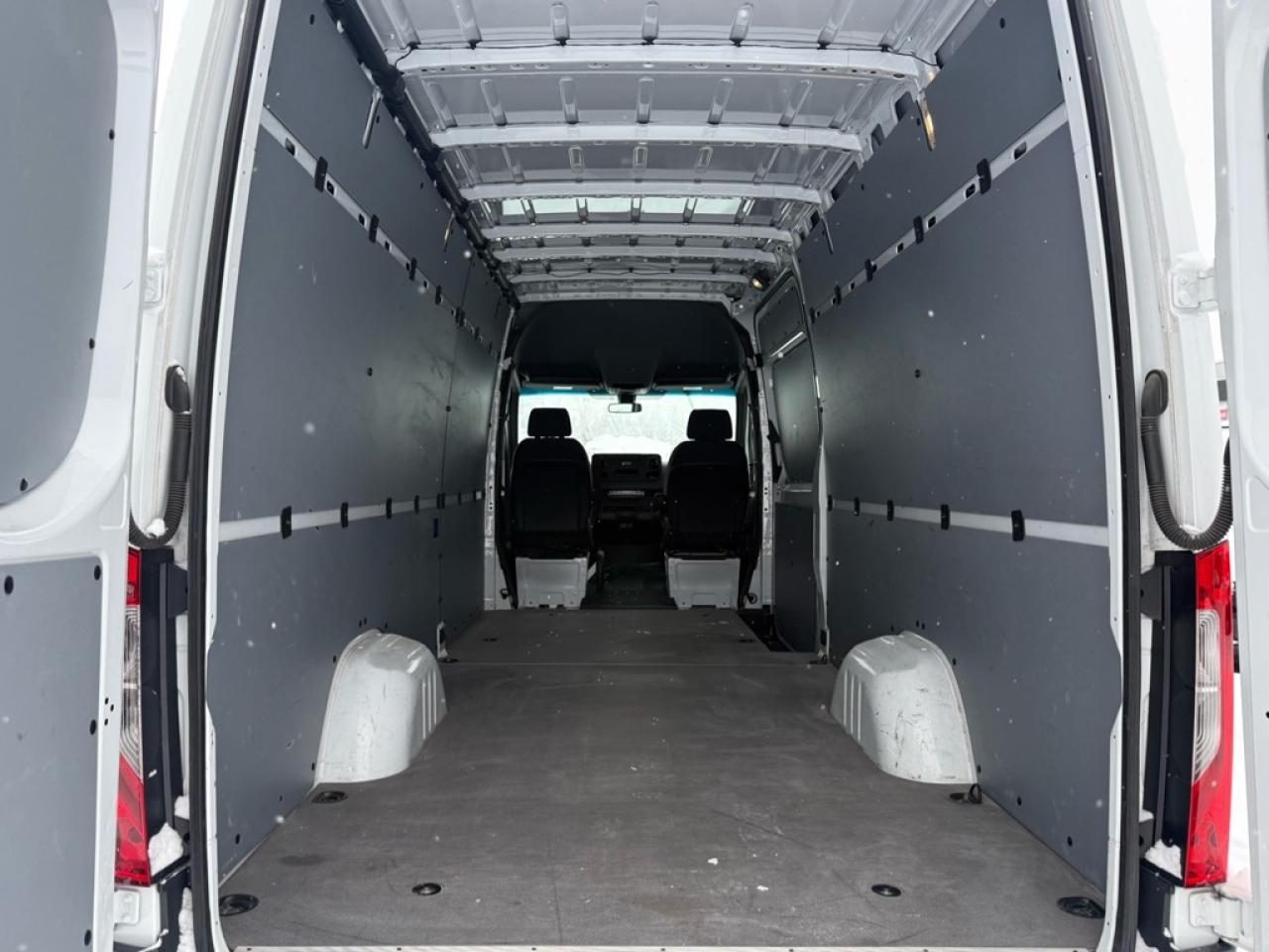 2024 Mercedes-Benz Sprinter Cargo Van 2500 High Roof I4 170  - $143.21 /Wk Photo