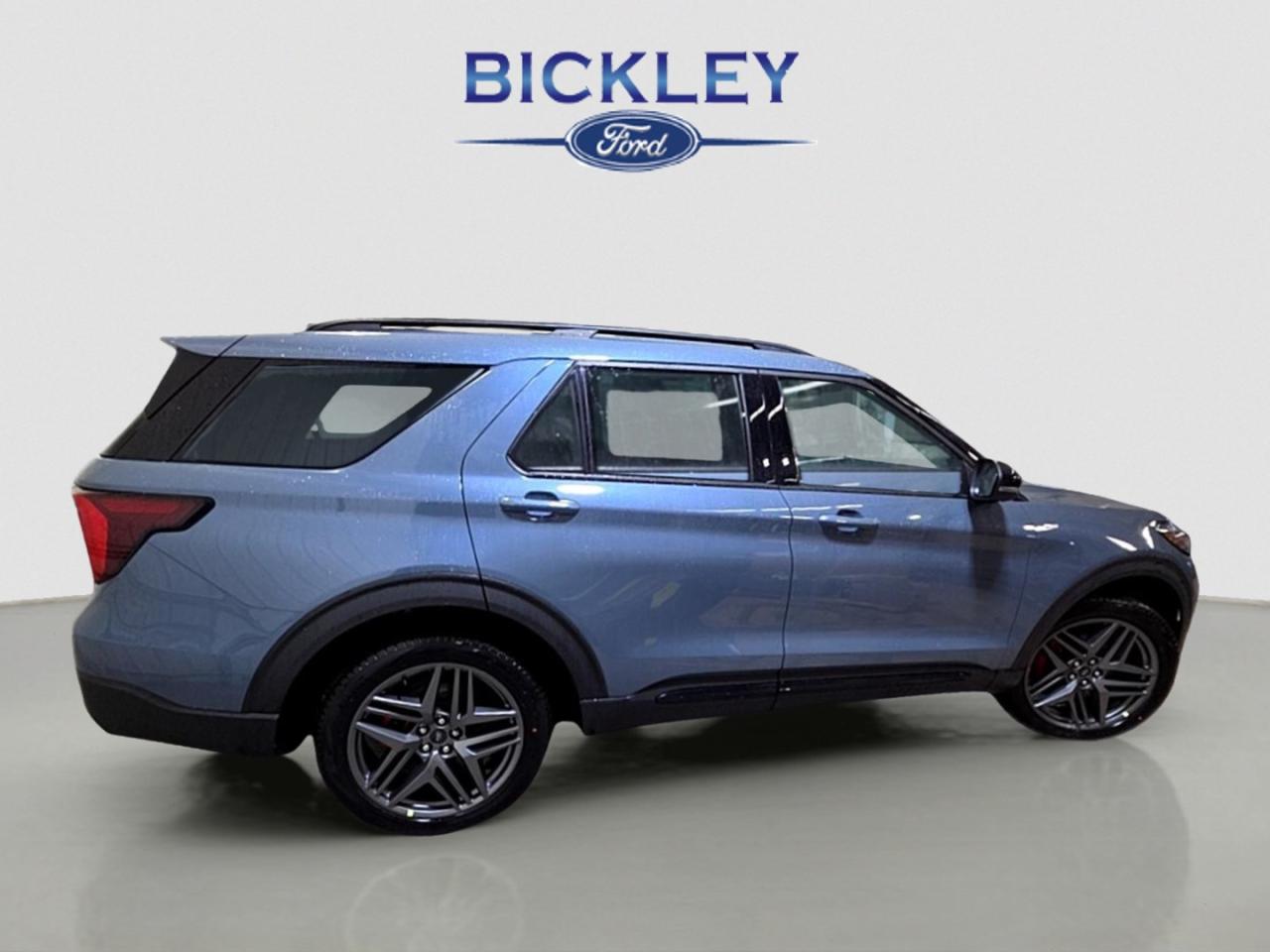 2026 Ford Explorer ST-Line Photo