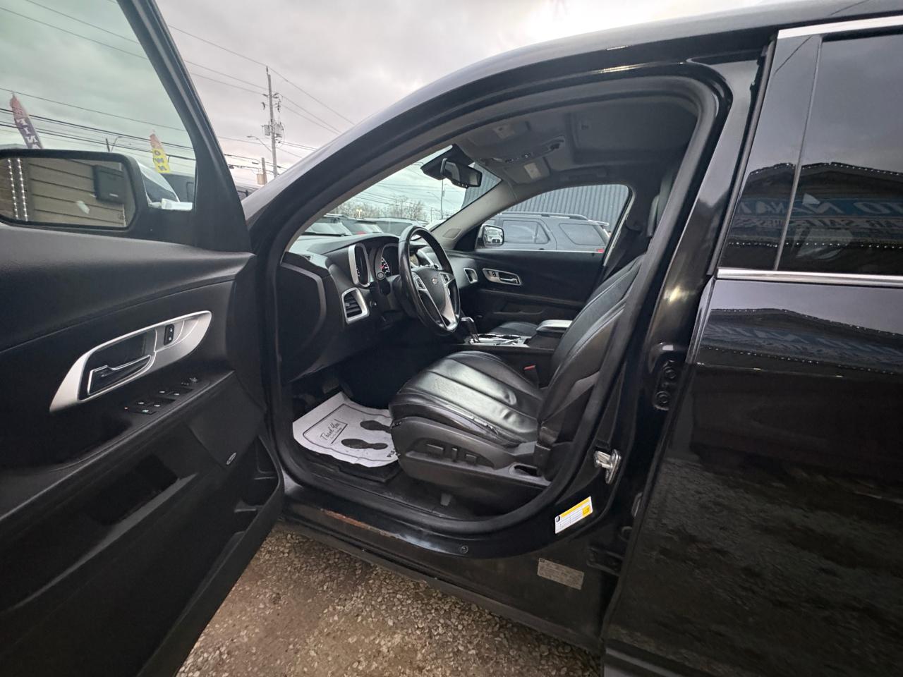 2017 Chevrolet Equinox AWD Premier, CLEAN CARFAX | LOADED | CERTIFIED with 1 year $5000/claim Warranty. Financing Available Photo