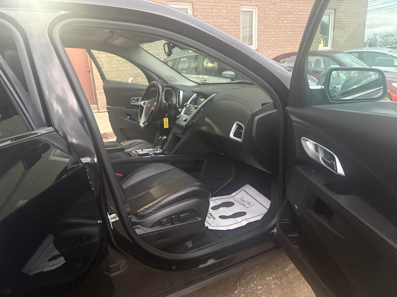 2017 Chevrolet Equinox AWD Premier, CLEAN CARFAX | LOADED | CERTIFIED with 1 year $5000/claim Warranty. Financing Available Photo