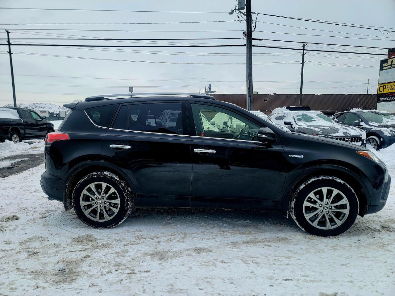 2018 Toyota RAV4 Hybrid Limited Photo3