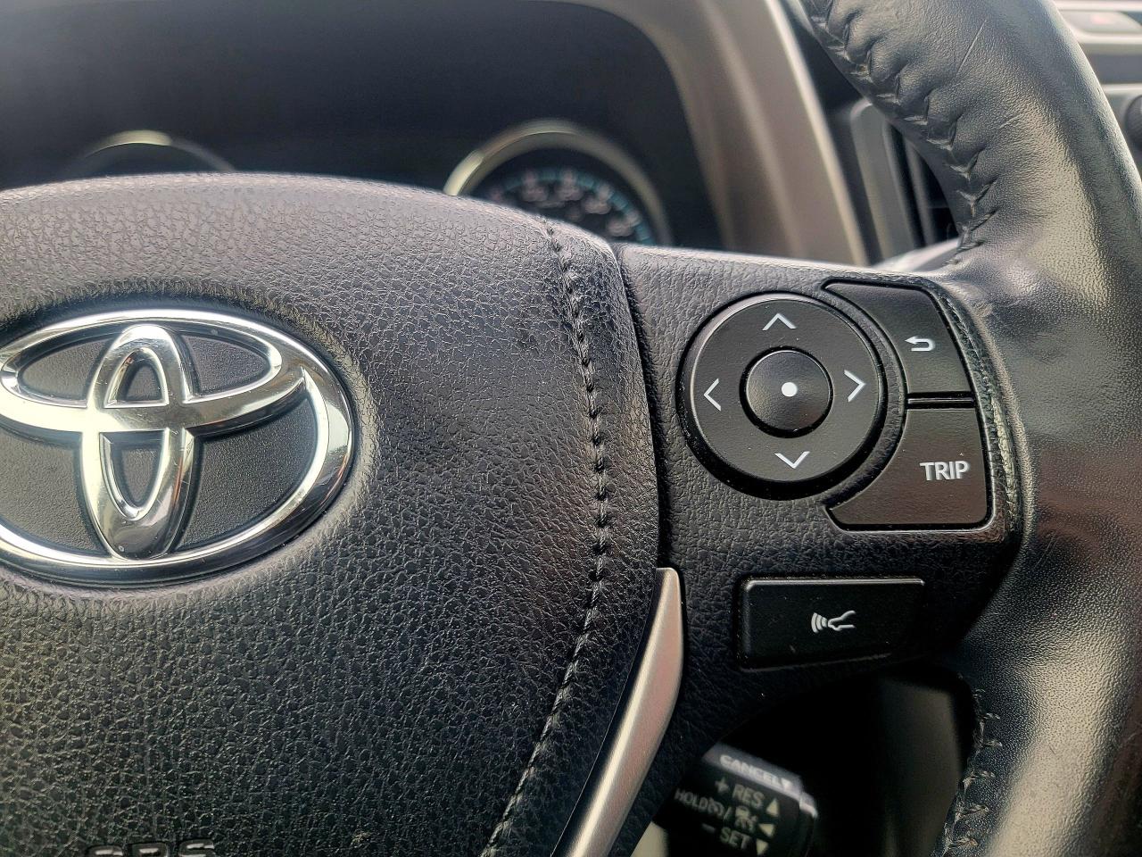 2018 Toyota RAV4 Hybrid Limited Photo