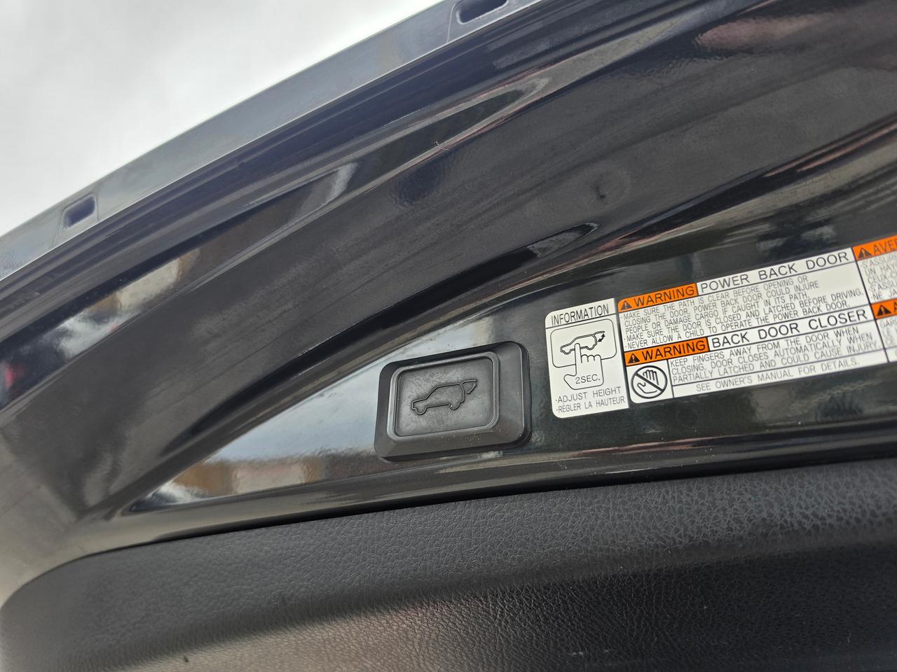 2018 Toyota RAV4 Hybrid Limited Photo