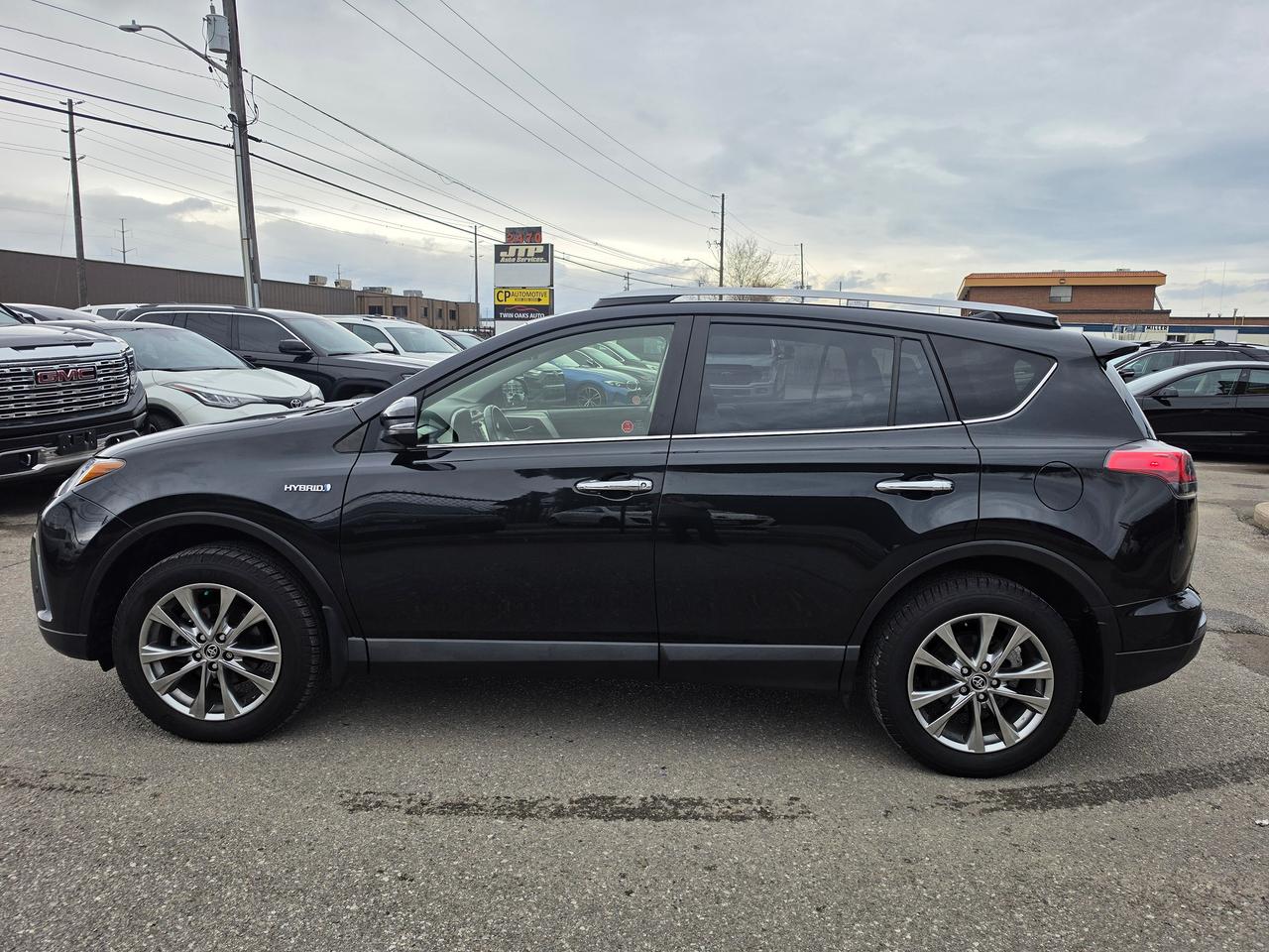 2018 Toyota RAV4 Hybrid Limited Photo