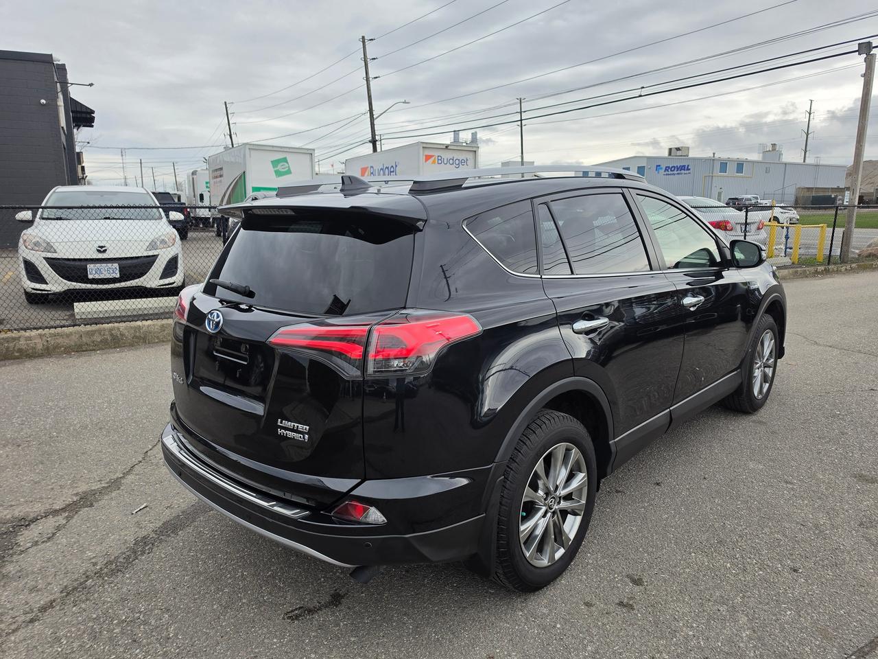 2018 Toyota RAV4 Hybrid Limited Photo
