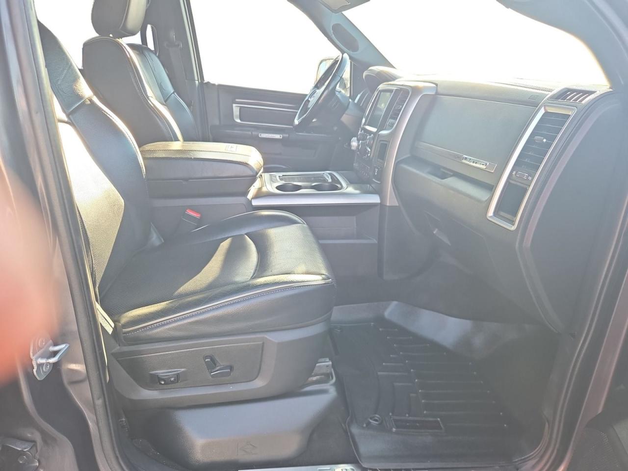 2017 RAM 1500 Limited - Photo #10