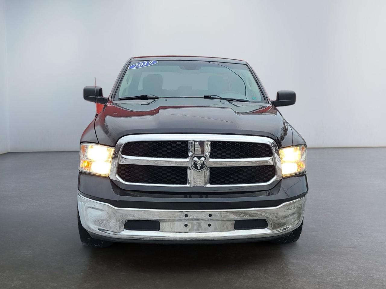 2019 RAM 1500 Classic SLT - Photo #6