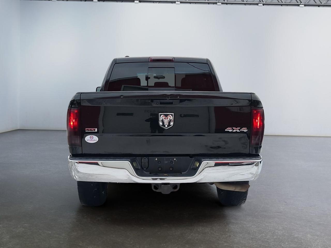 2019 RAM 1500 Classic SLT - Photo #7