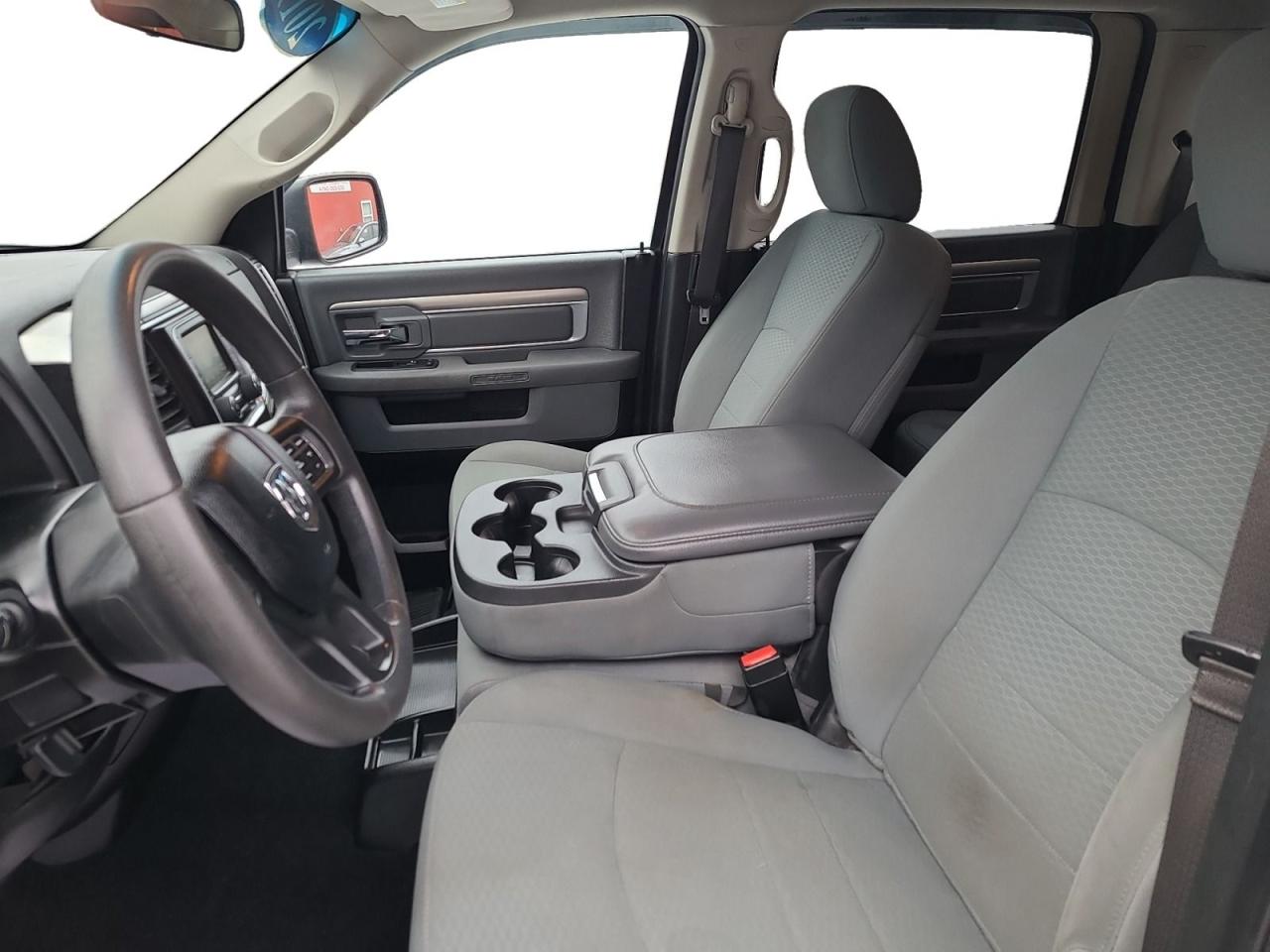 2019 RAM 1500 Classic SLT - Photo #10