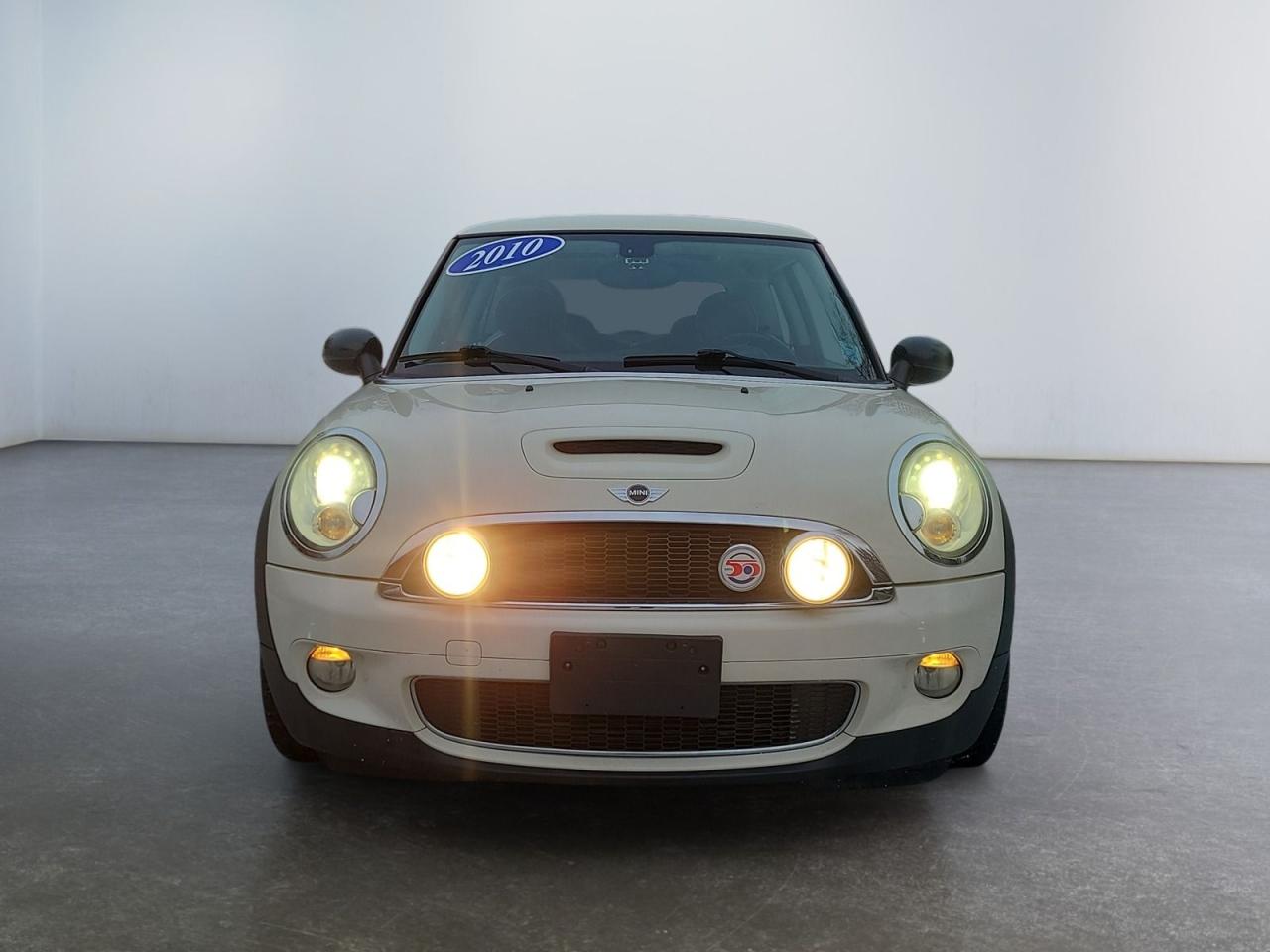 2010 MINI Cooper S - Photo #8