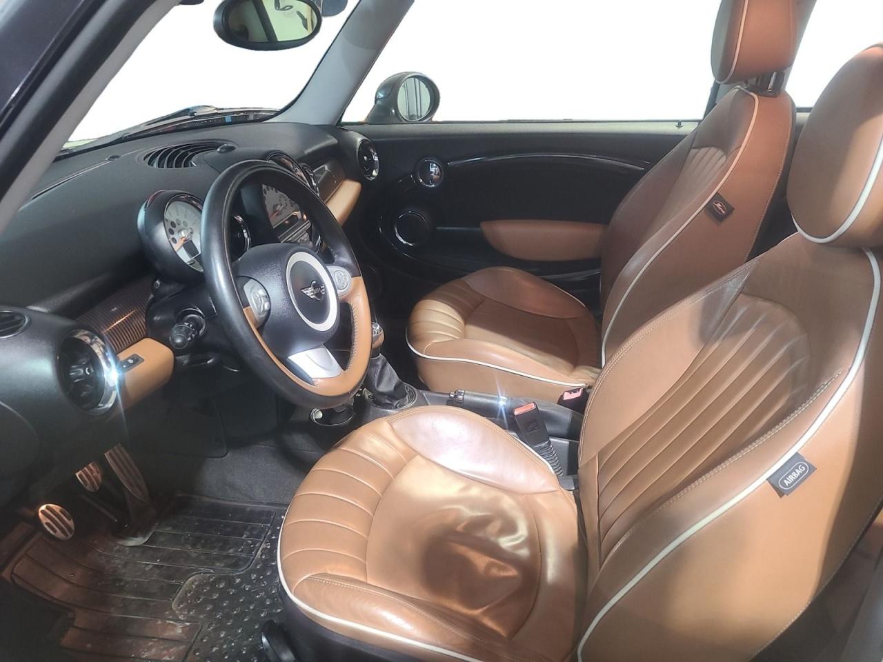 2010 MINI Cooper S - Photo #10