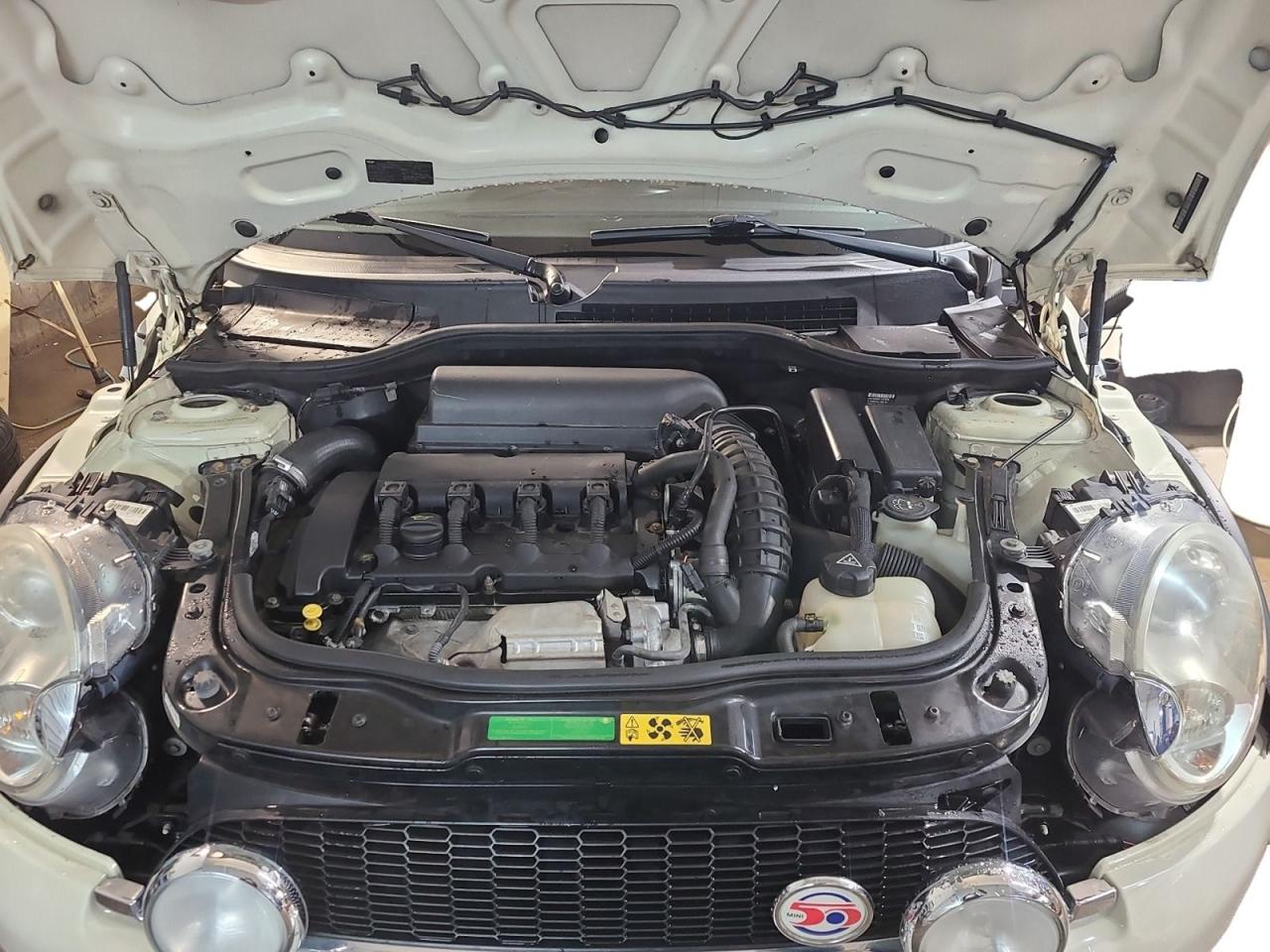 2010 MINI Cooper S - Photo #19