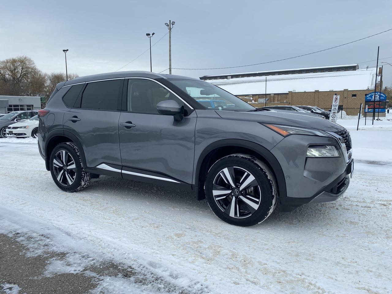 2023 Nissan Rogue SL AWD - Photo #4