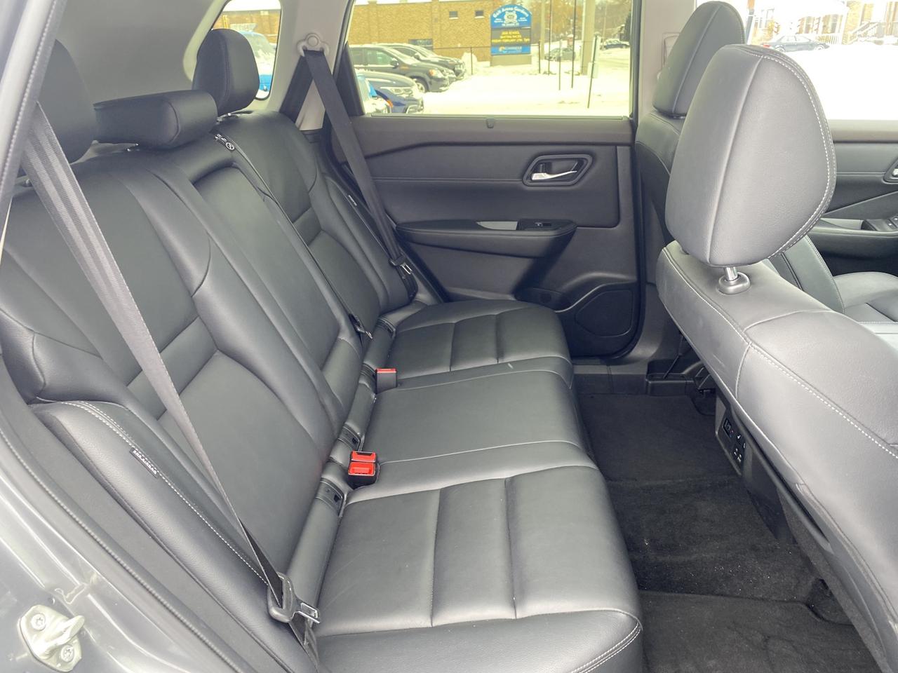 2023 Nissan Rogue SL AWD - Photo #9