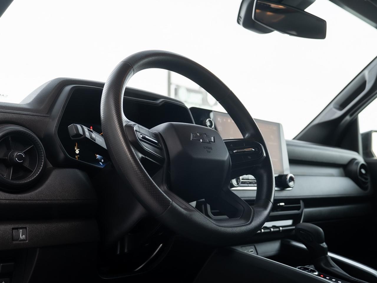 2023 Chevrolet Colorado 4WD Crew Cab Trail Boss Photo13