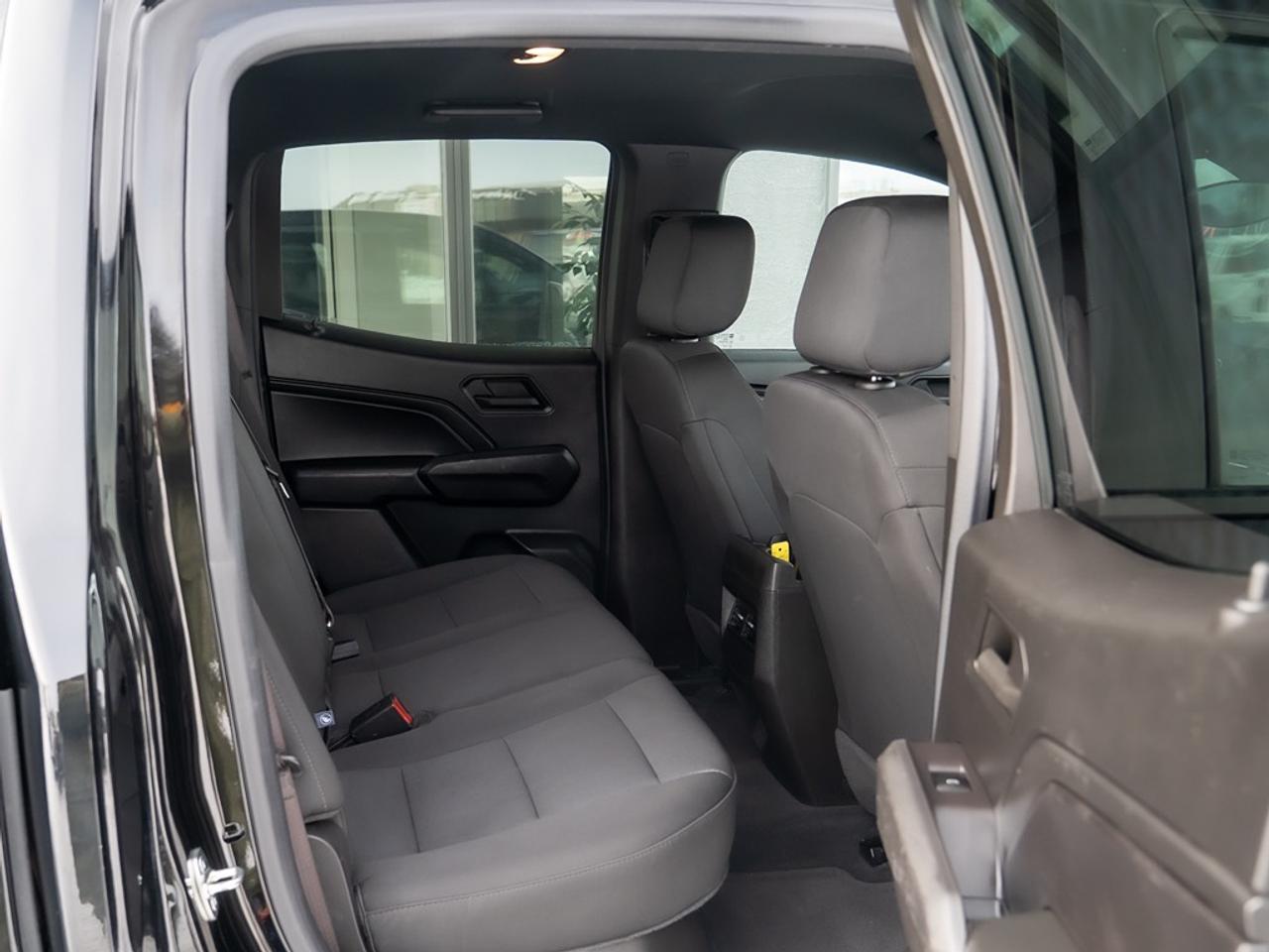 2023 Chevrolet Colorado 4WD Crew Cab Trail Boss Photo41