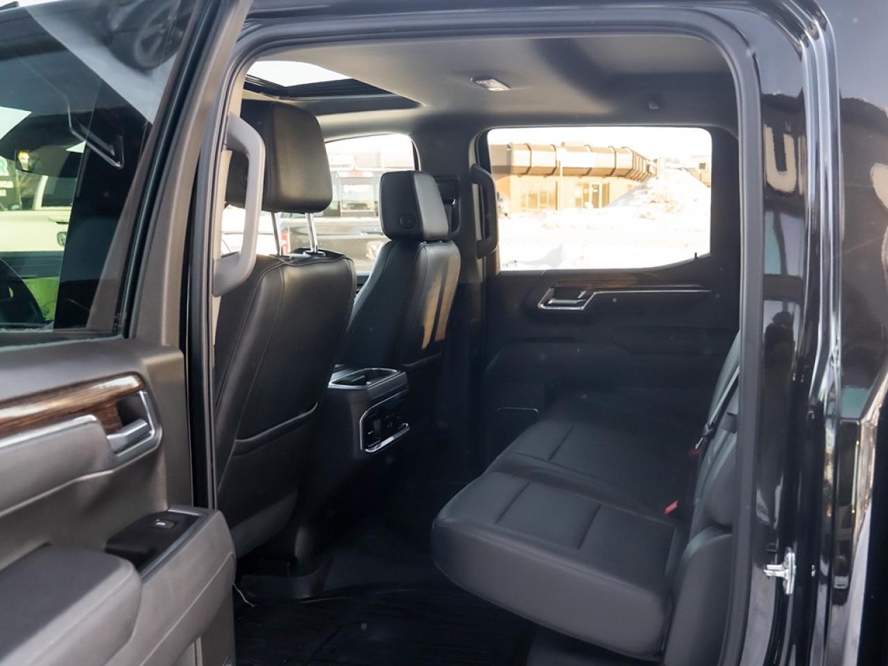 2025 GMC Sierra 1500 Elevation 3.0L DIESEL ONLY 18,904 KMS Photo36