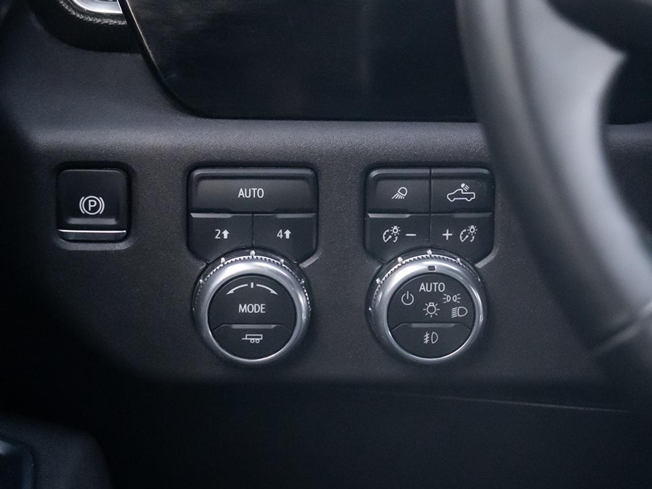 2025 GMC Sierra 1500 Elevation 3.0L DIESEL ONLY 18,904 KMS Photo11