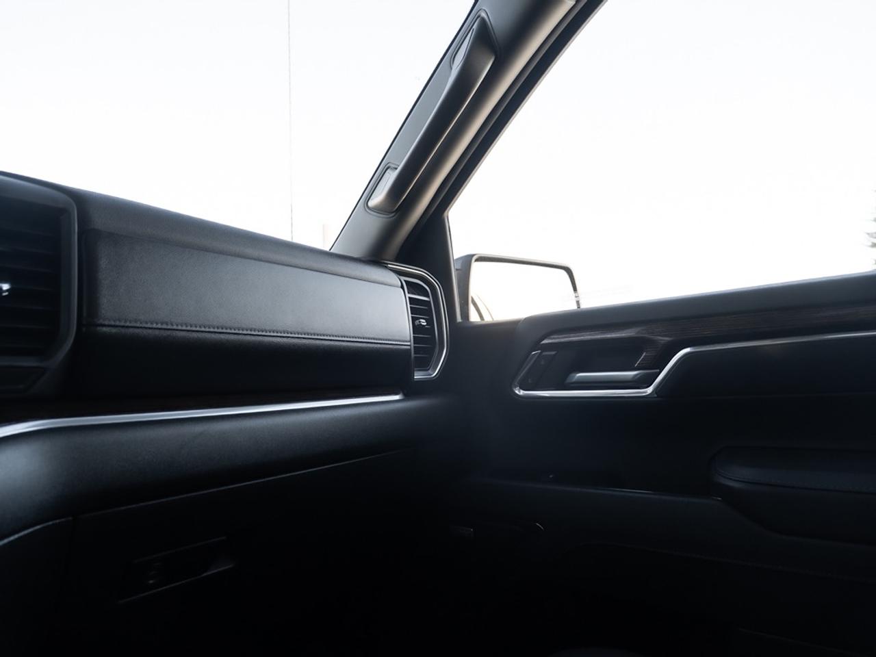 2025 GMC Sierra 1500 Elevation 3.0L DIESEL ONLY 18,904 KMS Photo13