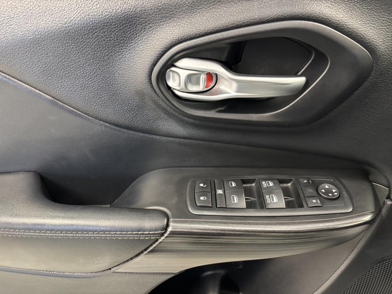 2014 Jeep Cherokee Limited Photo