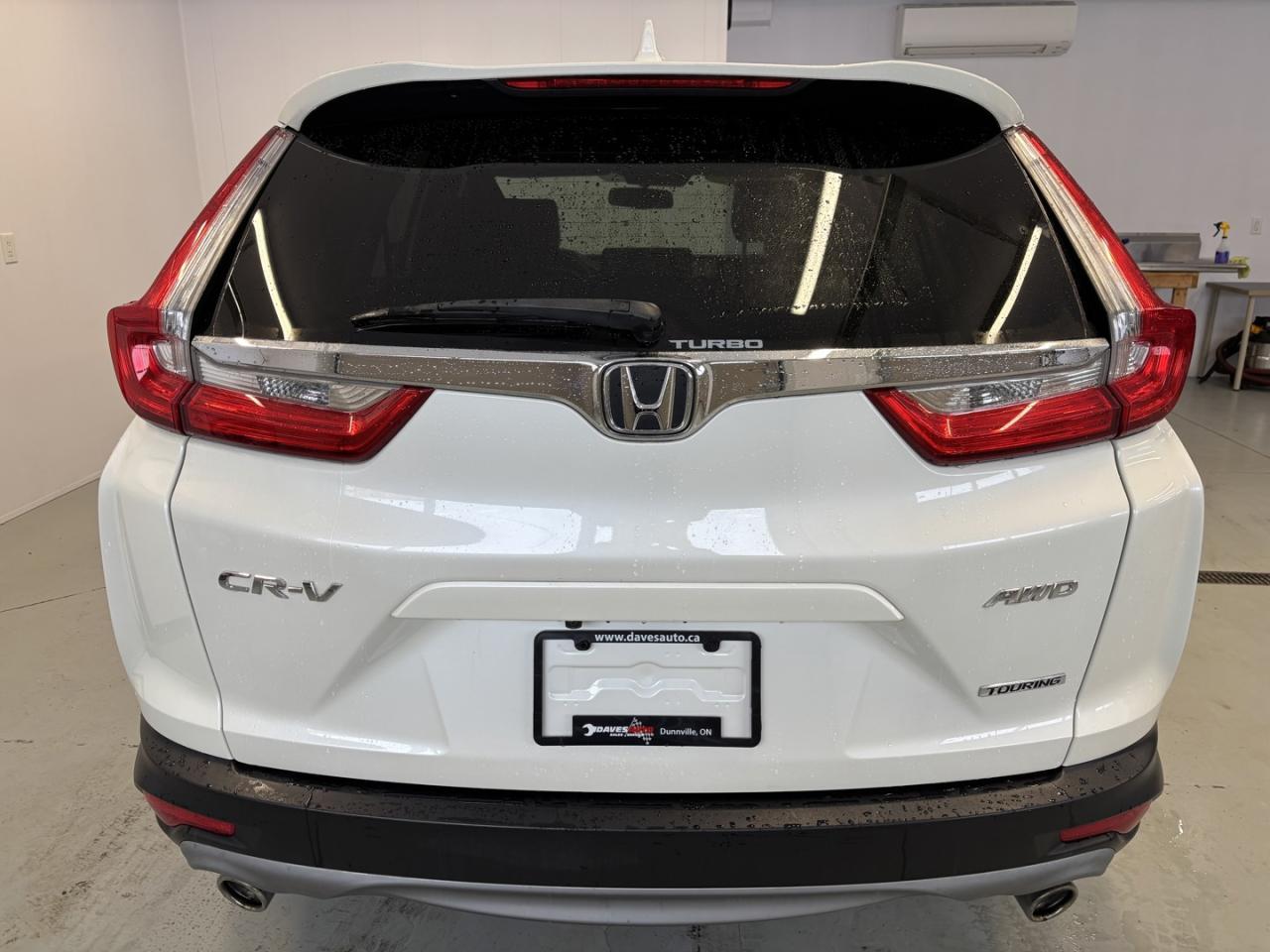 2018 Honda CR-V Touring Photo