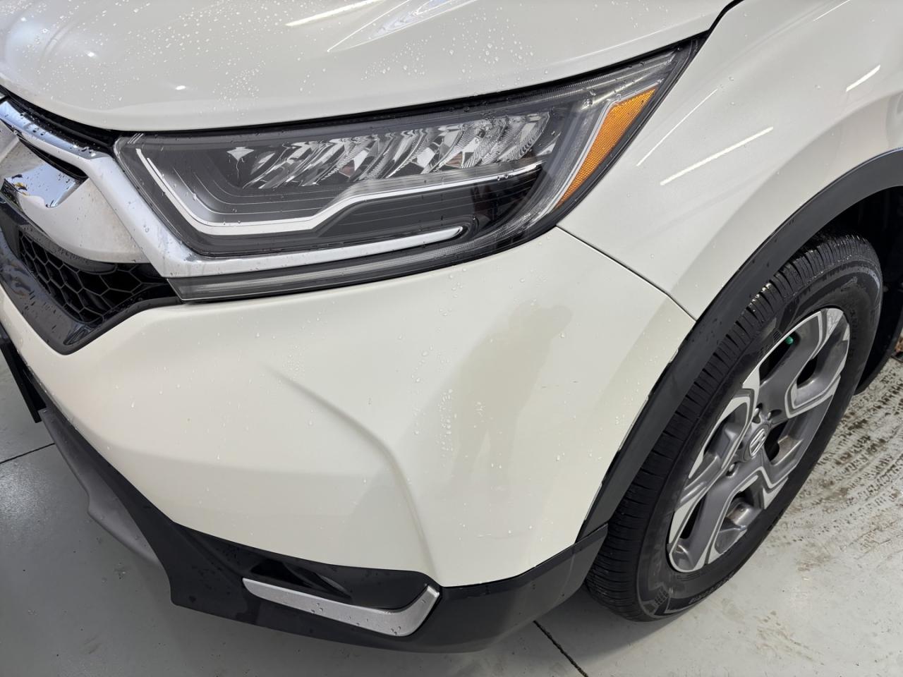 2018 Honda CR-V Touring Photo