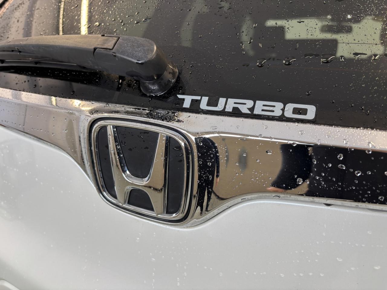 2018 Honda CR-V Touring Photo