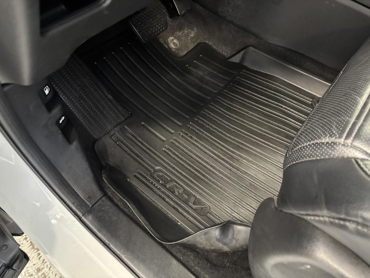 2018 Honda CR-V Touring Photo