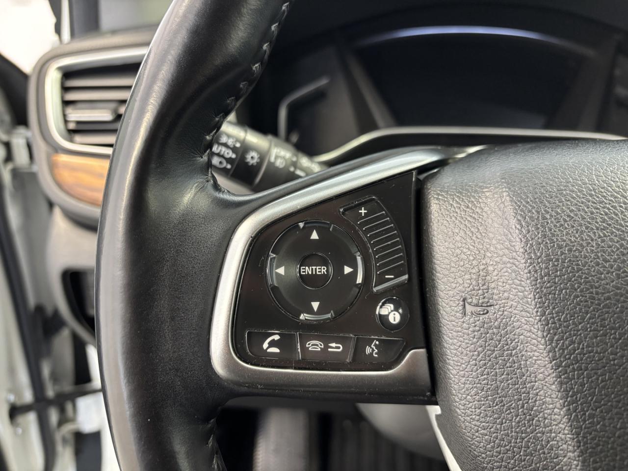 2018 Honda CR-V Touring Photo